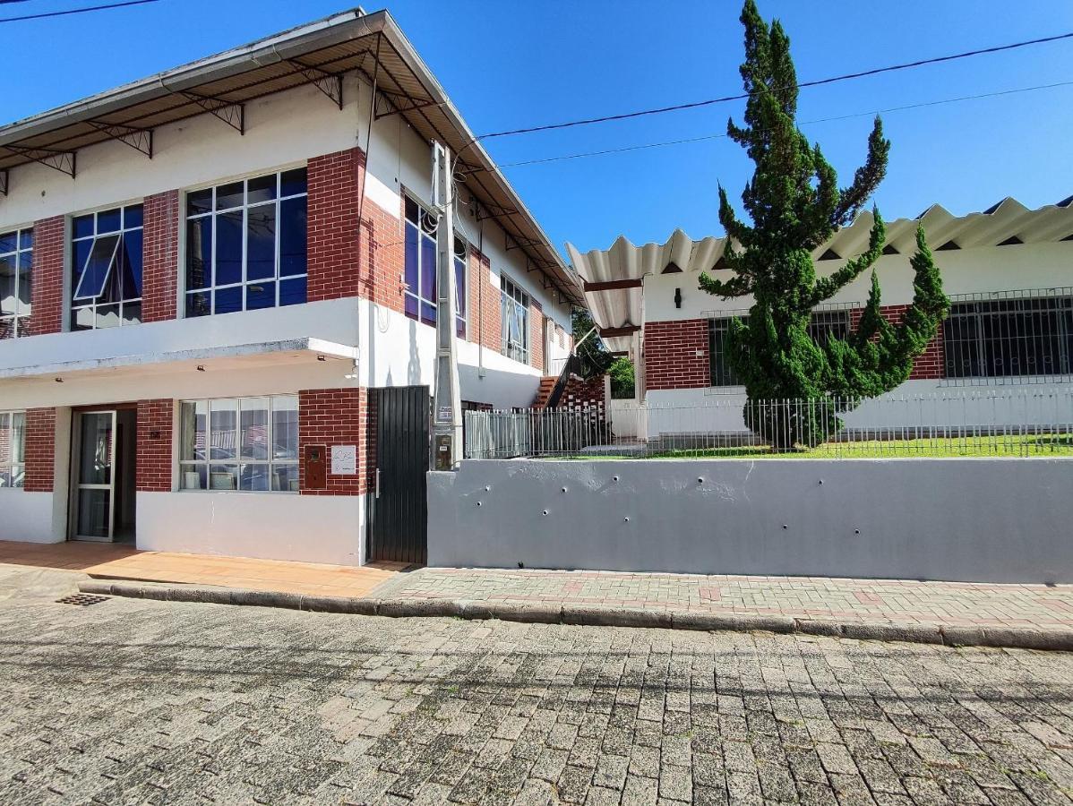 בלומנאו Villa Bilac 04 - Amplo Studio Proxima A Vila Germanica מראה חיצוני תמונה